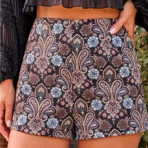 Vici paisley tapestry  Women's Shorts